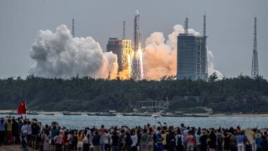 Roket misterius china kembali ke bumi usai 8 bulan keliling antariksa