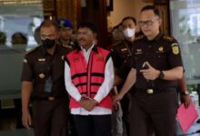 Menkominfo batasi transfer pulsa maksimal rp 1 juta per hari demi berantas judi online
