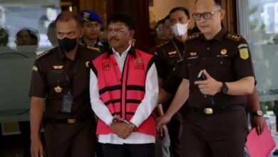 Menkominfo batasi transfer pulsa maksimal rp 1 juta per hari demi berantas judi online
