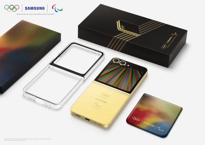 Spectator athletes perplexed ban monument selfies venue rings paralympics olympics japan Melihat langsung hp samsung galaxy z flip 6 edisi olimpiade cuma atlet yang dapat