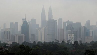 Tingkat kepemilikan komputer di indonesia tertinggal jauh dari malaysia