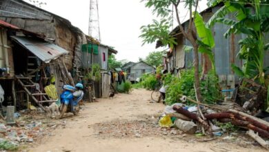 Desa miskin kehabisan minyak buka tambang harta karun baru