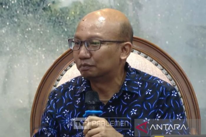 Strategi kementerian kominfo cegah penyebaran hoaks jelang pilkada