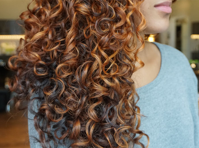 Curly dyed