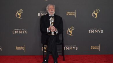 Paras jepang jajah hollywood shogun menang besar di emmy *