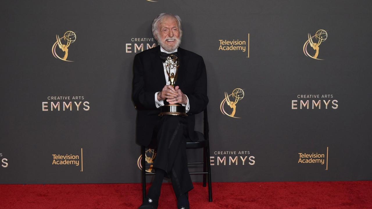 Paras jepang jajah hollywood shogun menang besar di emmy *