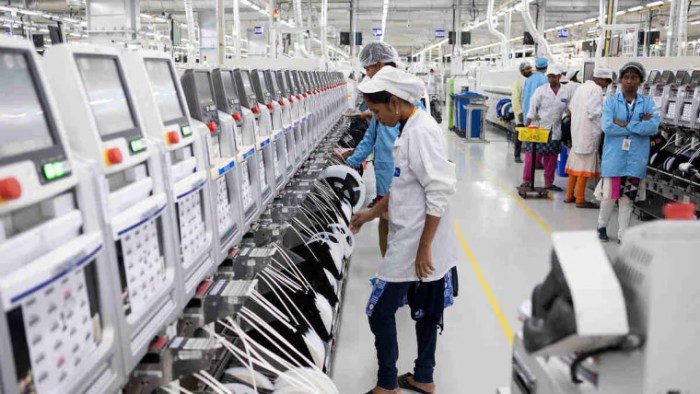 Foxconn switches stops 5s