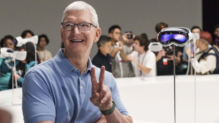 Tim cook ungkap tak bisa lepas dari apple vision pro selalu pakai tiap hari