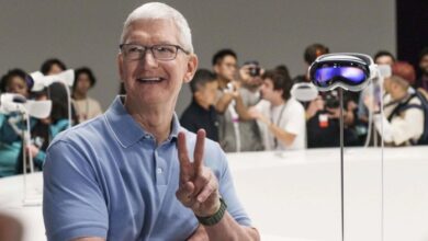 Tim cook ungkap tak bisa lepas dari apple vision pro selalu pakai tiap hari